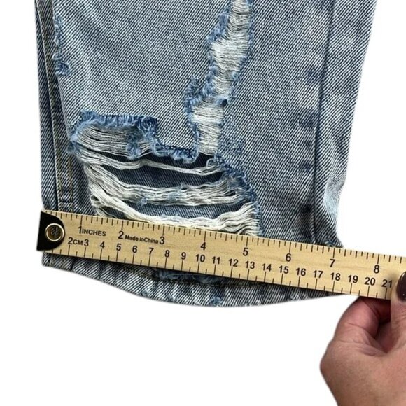Avec Les Filles Distressed Mom Jeans Mid Rise Women’s Size 29 NWT - Picture 13 of 15